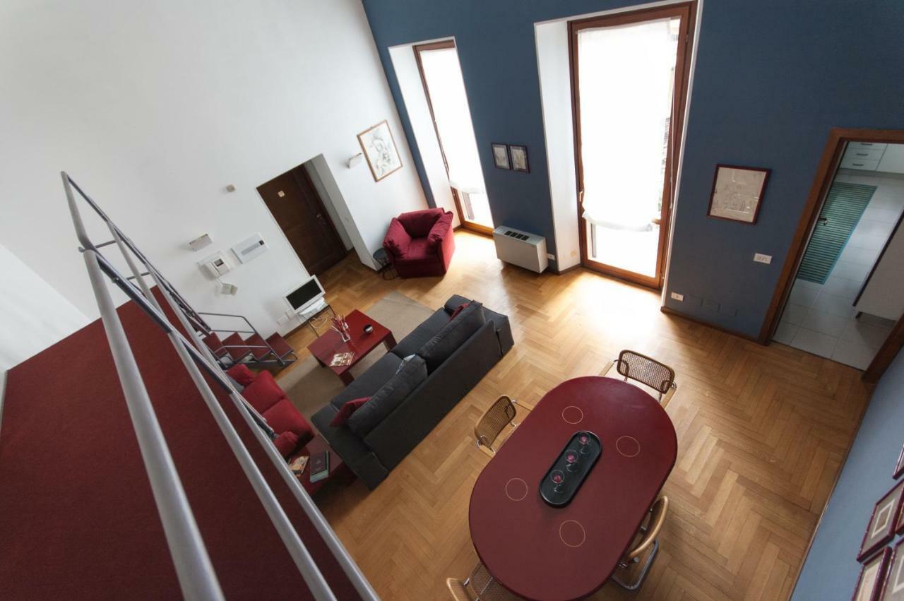 Fancy Blue Duomo Duplex Apartement Milan Exterior photo