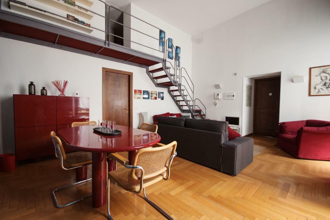 Fancy Blue Duomo Duplex Apartement Milan Exterior photo