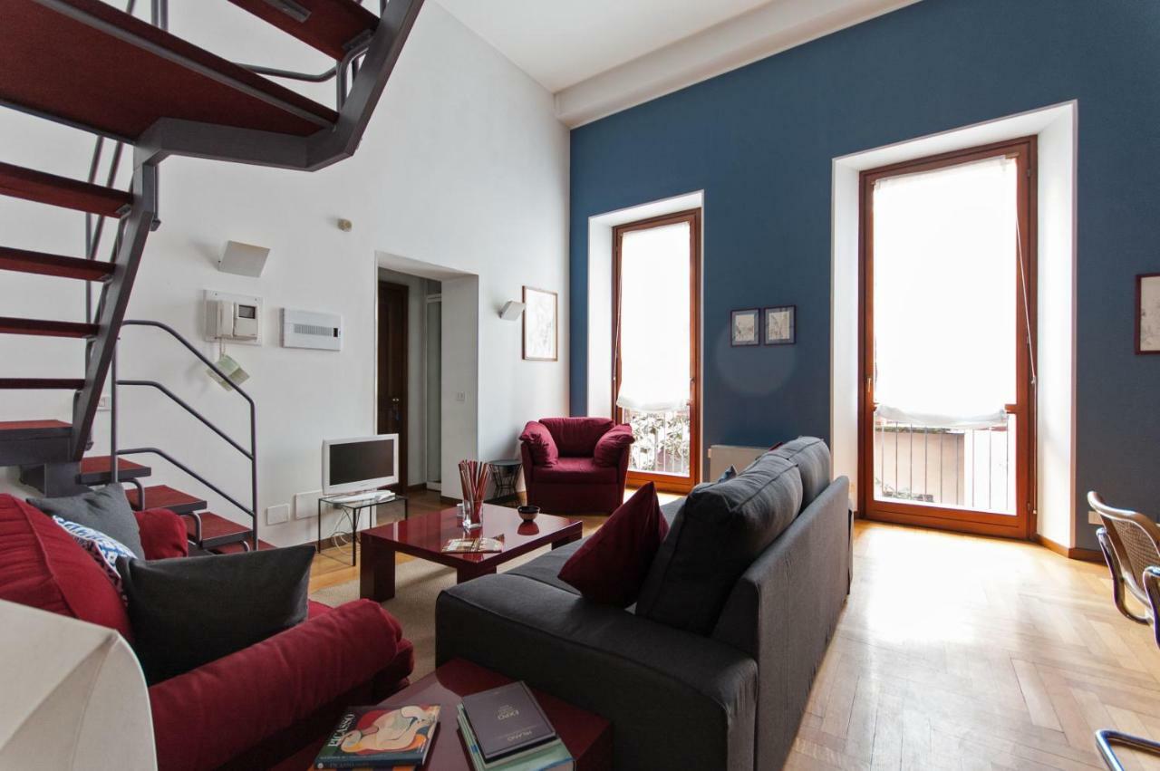 Fancy Blue Duomo Duplex Apartement Milan Exterior photo